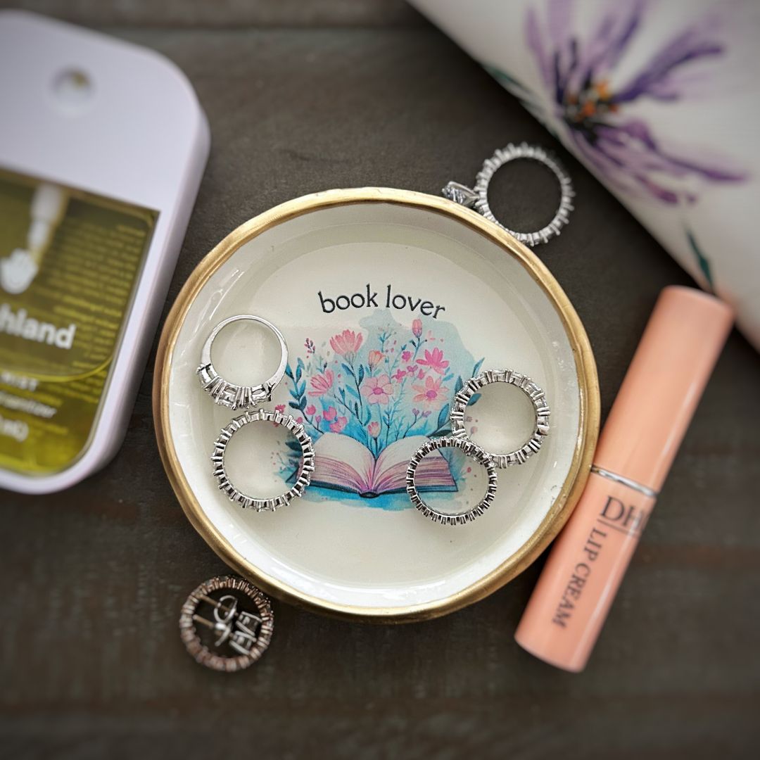 Book Lover - Ring Dish